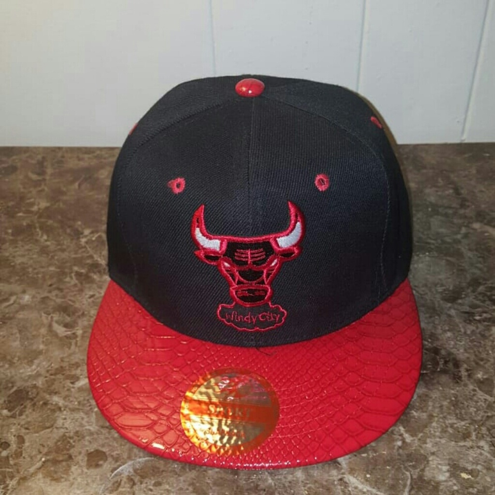 2 chicago hats and one Shirt